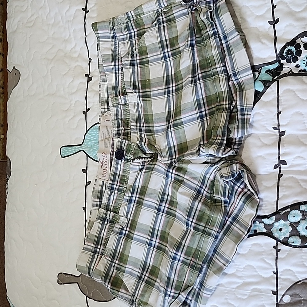 Hollister Plaid Shorts Size 1